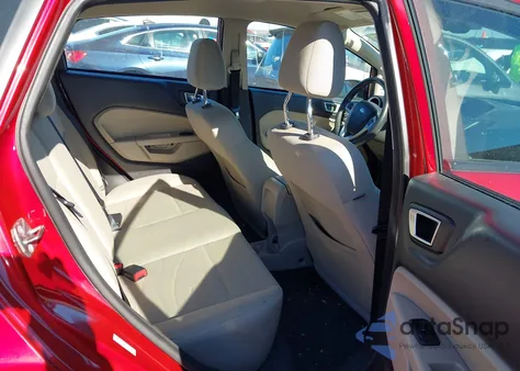 2016 Ford Fiesta Se z USA, uszkodzony, nr VIN 3FADP4EJ8GM158184